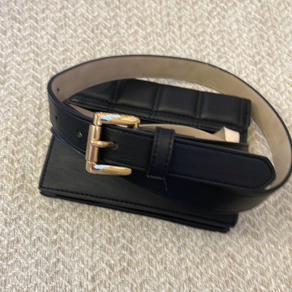 Steve Madden Quilted Faux Leather Belt Bag - Picture 8 of 11